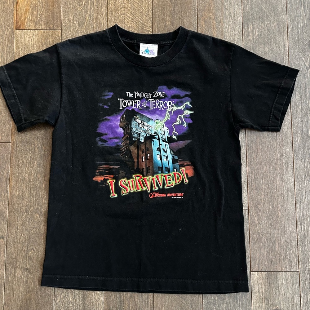 Vintage Tower of‎ Terror Kids T-Shirt size medium